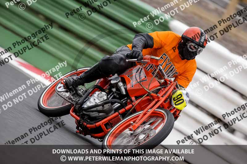 Vintage motorcycle club;eventdigitalimages;mallory park;mallory park trackday photographs;no limits trackdays;peter wileman photography;trackday digital images;trackday photos;vmcc festival 1000 bikes photographs